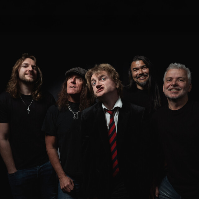 ACinDC - Tribute to AC/DC