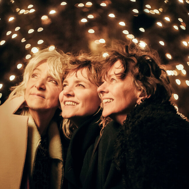 The Lasses - A Celtic Winter 26-27